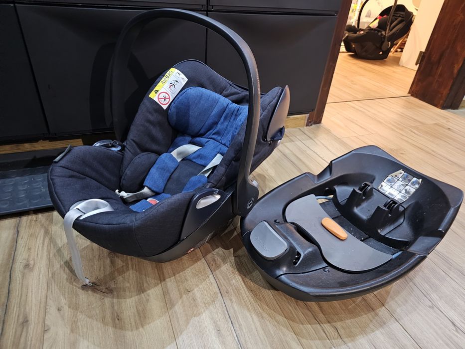 Fotelik z baza cybex