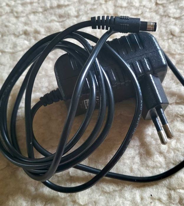 Блок живлення -адаптер 12V