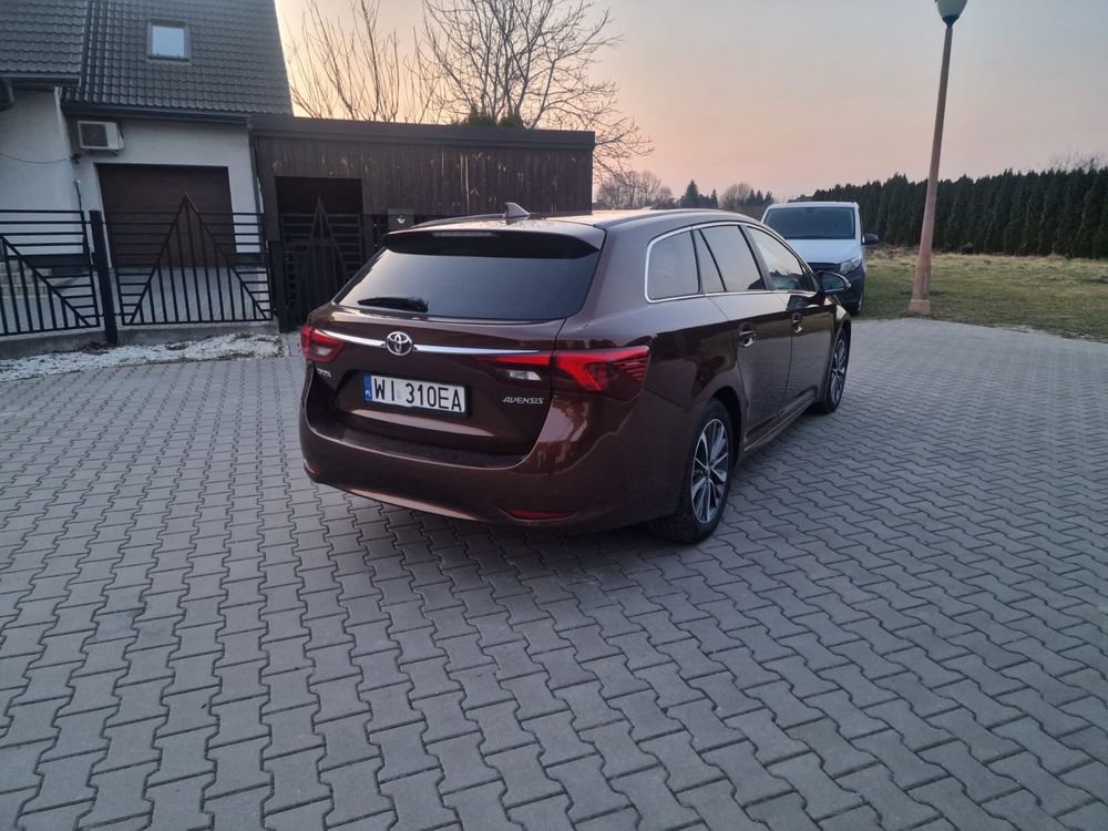 TOYOTA Avensis 2.0 vvti Automat