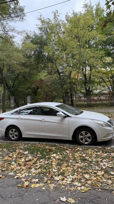 Hyundai Sonata 2013 2.0 л Газ