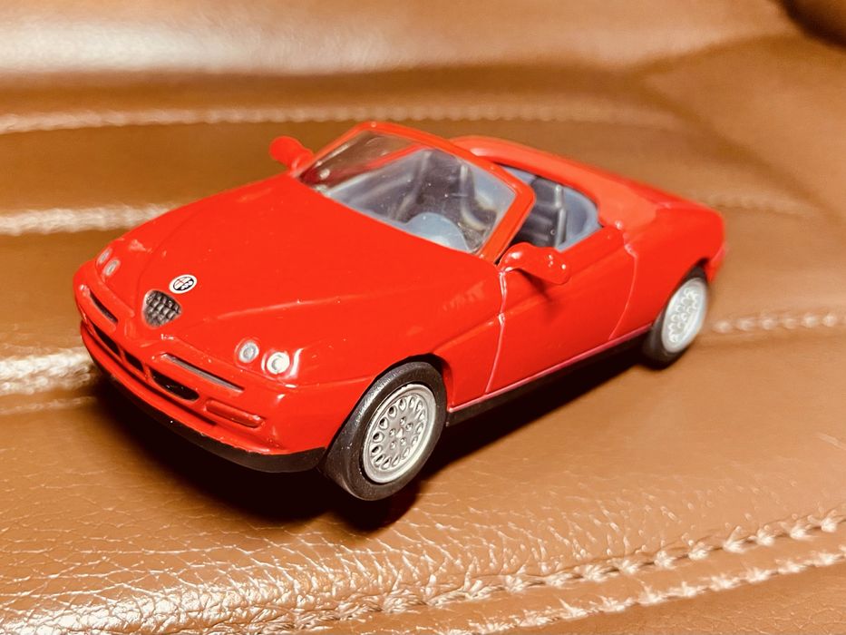 Miniatura Alfa Romeo GTV Spider - estado novo