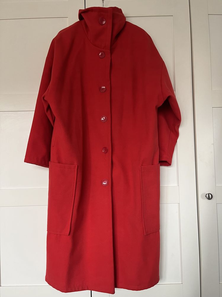 Czerwony płaszcz z wełny XXL