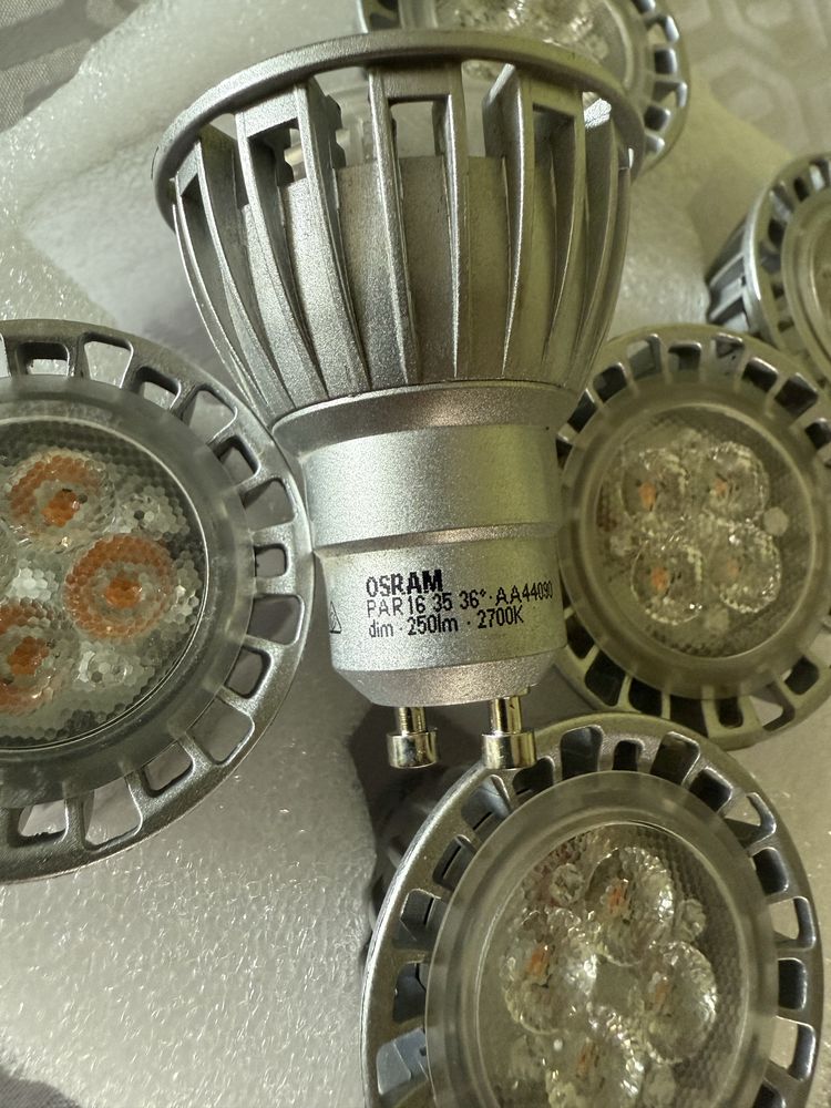 Żarówki LED GU10 4x1W – Zestaw 6 sztuk – Nowe!