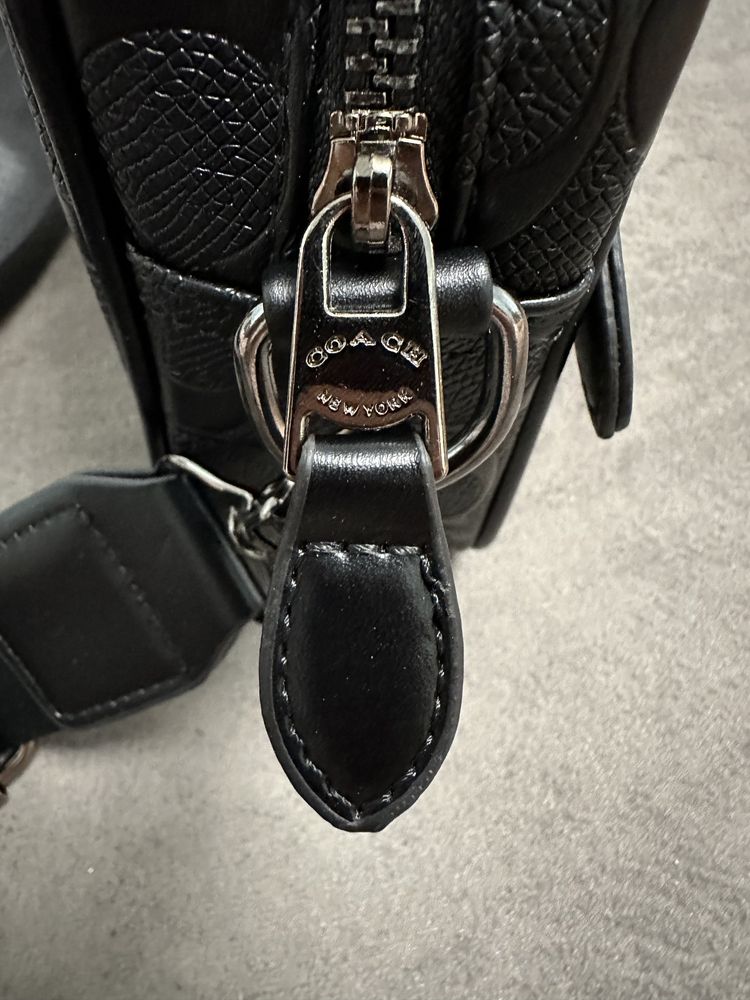Сумка Coach Academy Crossbody Signature Leather Black
