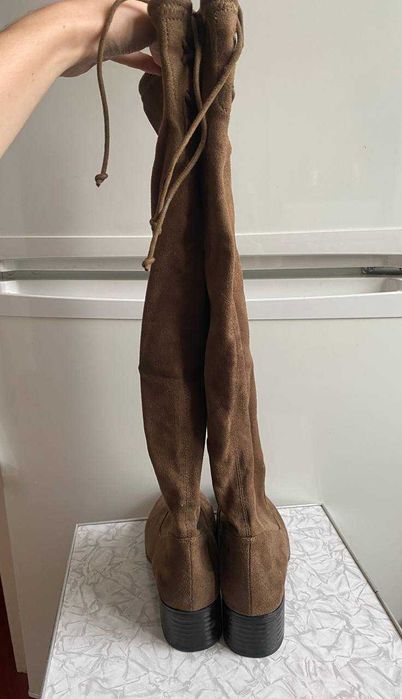 Замшеві ботфорти Zara