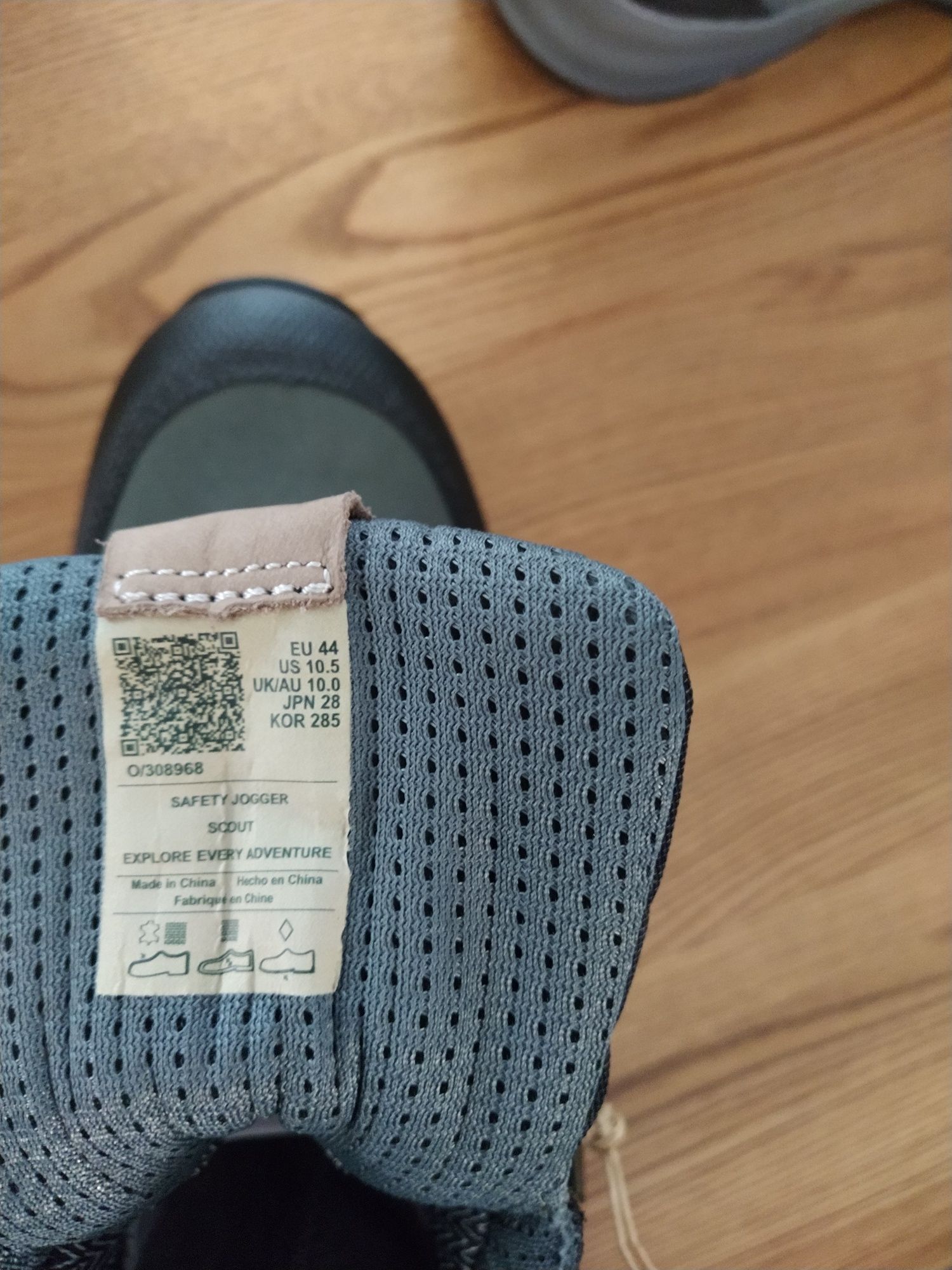 Buty trzewiki 44 trekingowe