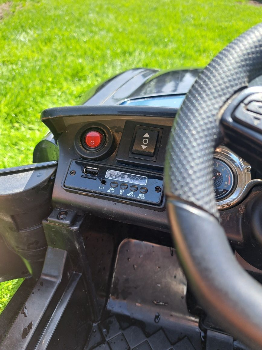 Auto na akumulator mercedes dla dzieci