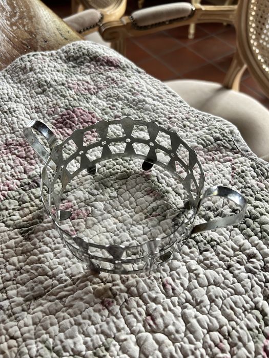 Koszyczek na cukierniczkę metalowy z PRL