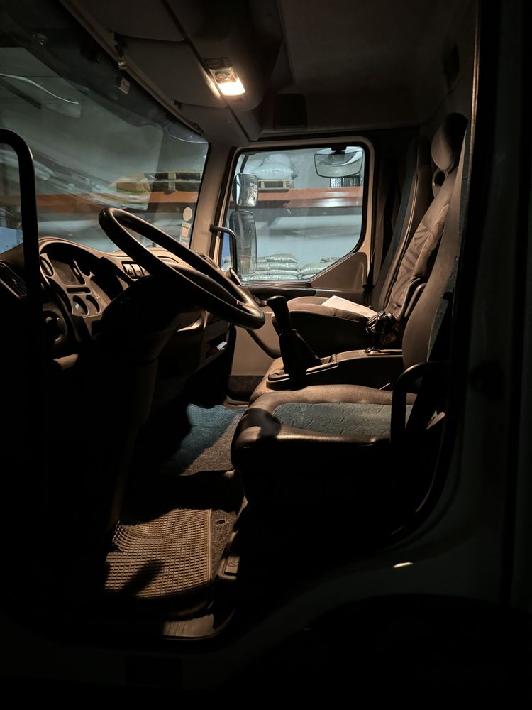 Camião DAF LF 180 12 Toneladas