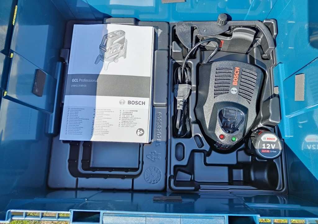BOSCH Laser liniowy GCL 2-50 C z uchwytem RM3 12V 1x2Ah Pilot L-Boxx