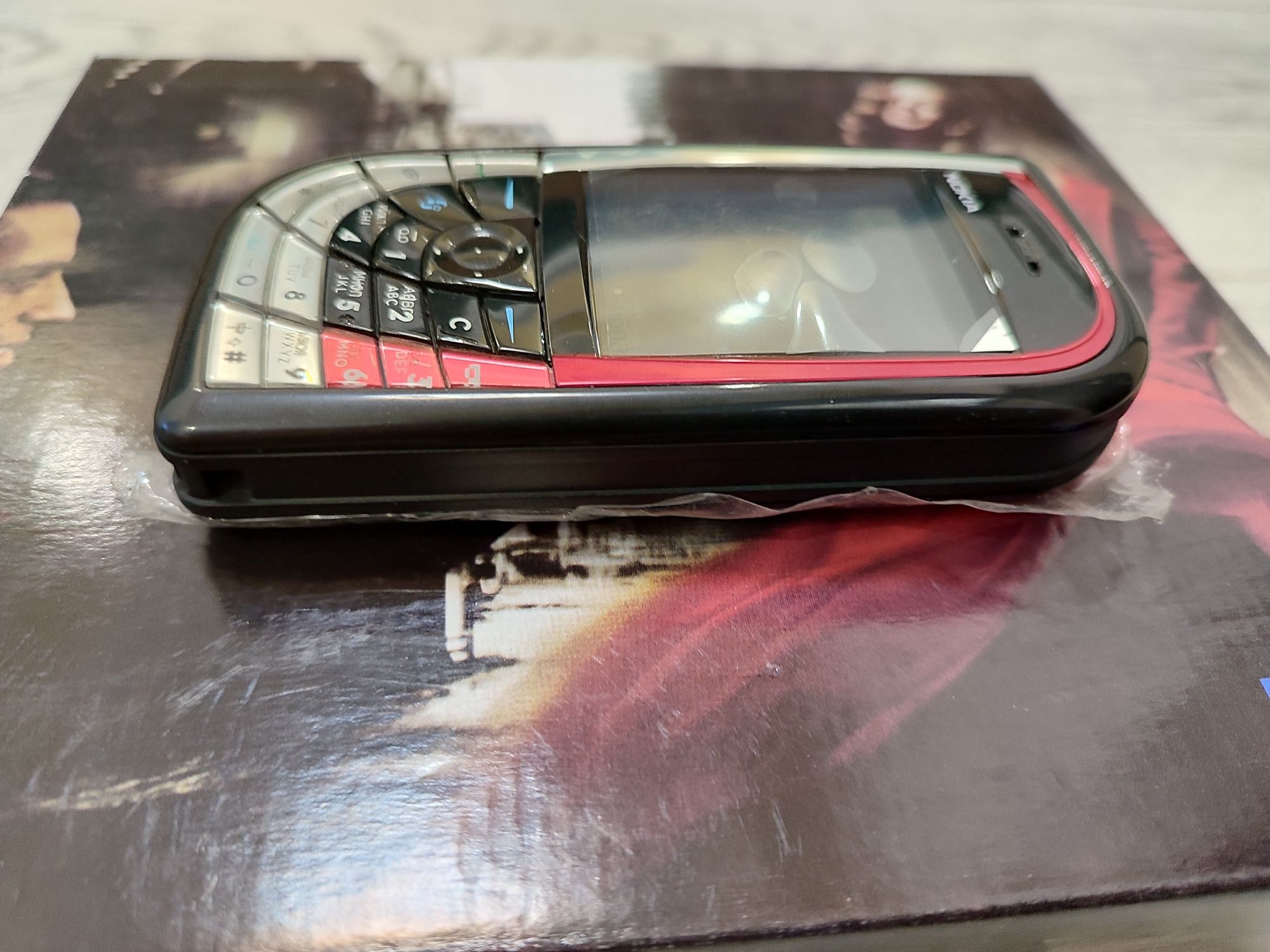 Мобильный телефон Nokia 7610 Black Оригинал
В наличии
