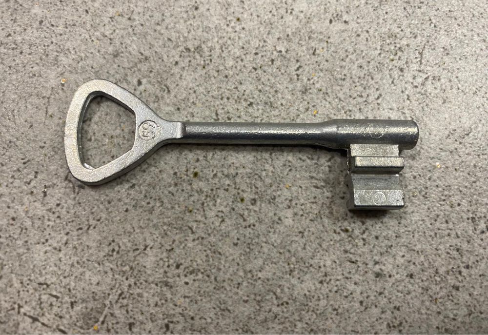 Nowy Zamek wpuszczany prawy METALPLAST 72/50 klucz