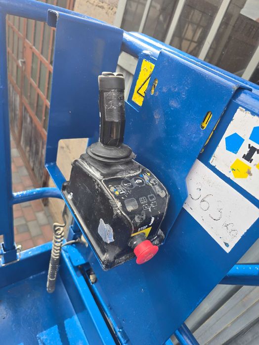 Podnosnik Nozycowy Genie 2032 sprzedam