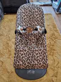 Babybjorn leżaczek bujaczek Bliss Leopard z zabawką