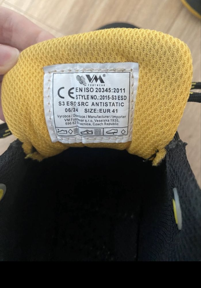 Buty бути взуття обувь obuwie nowe 41 rozmiar męskie ma metal w nosku