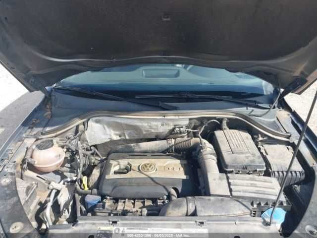 Volkswagen Tiguan SE 2016