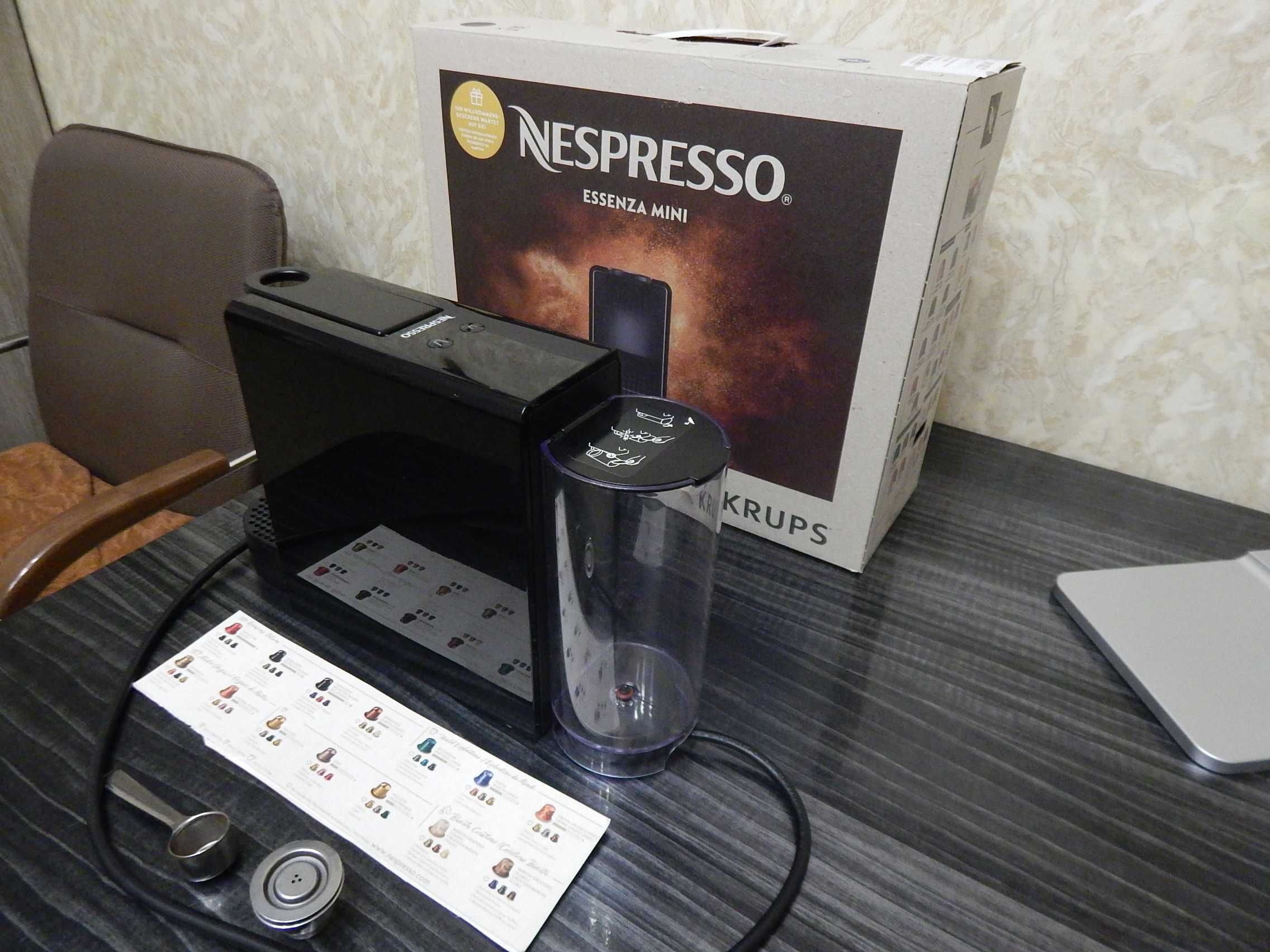 Капсульная кофеварка Krups Nespresso Essenza Mini