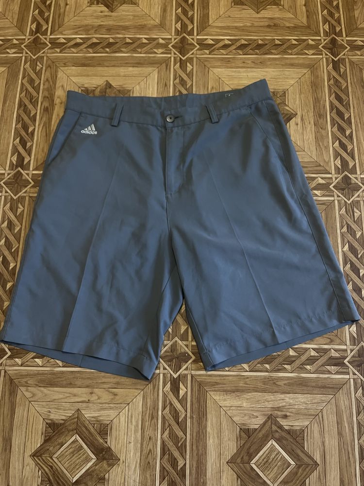Шорти adidas розмір: M
