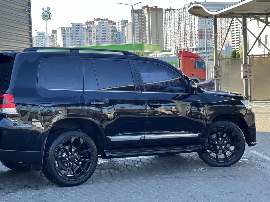 Прокат Toyota Land Cruiser 200, Оренда авто Київ, Аренда авто Киев