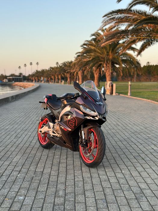 Mota Aprilia RS457 – 6.000 km – Impecável + Extras