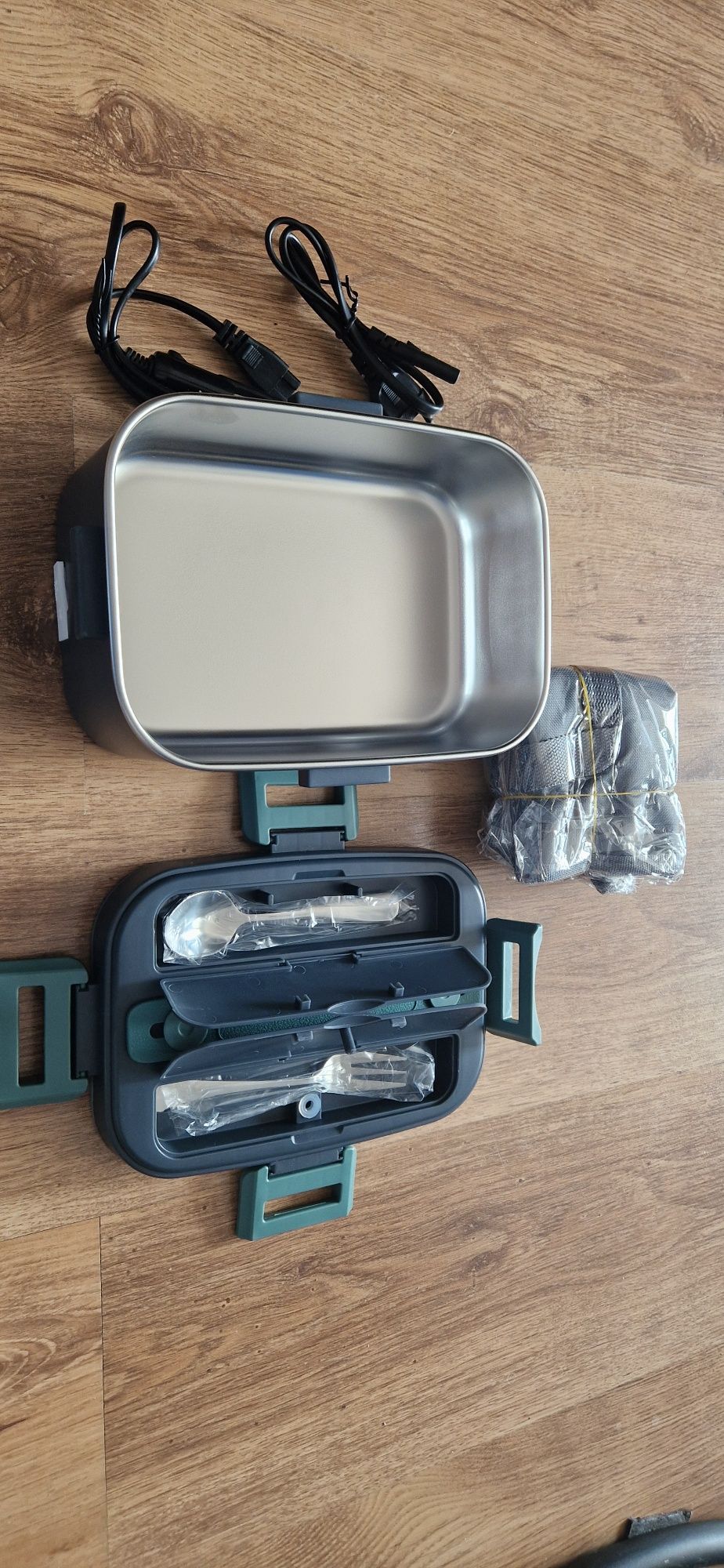 Lunchbox- podgrzewacz żywności 75W,1.8l