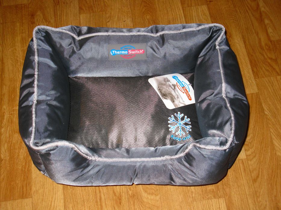 legowisko dla psa,kota ThermoSwitch  chłodząco -ogrzewające nowe 51x39