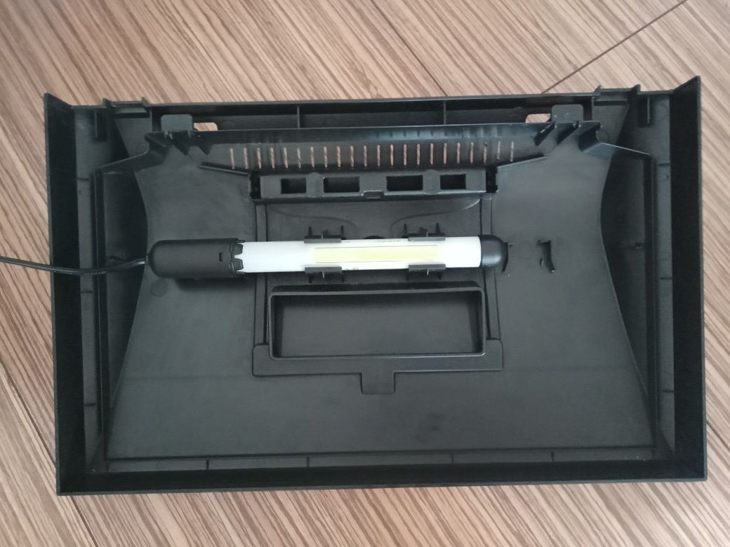 Akwarium 25 l+ osprzęt.