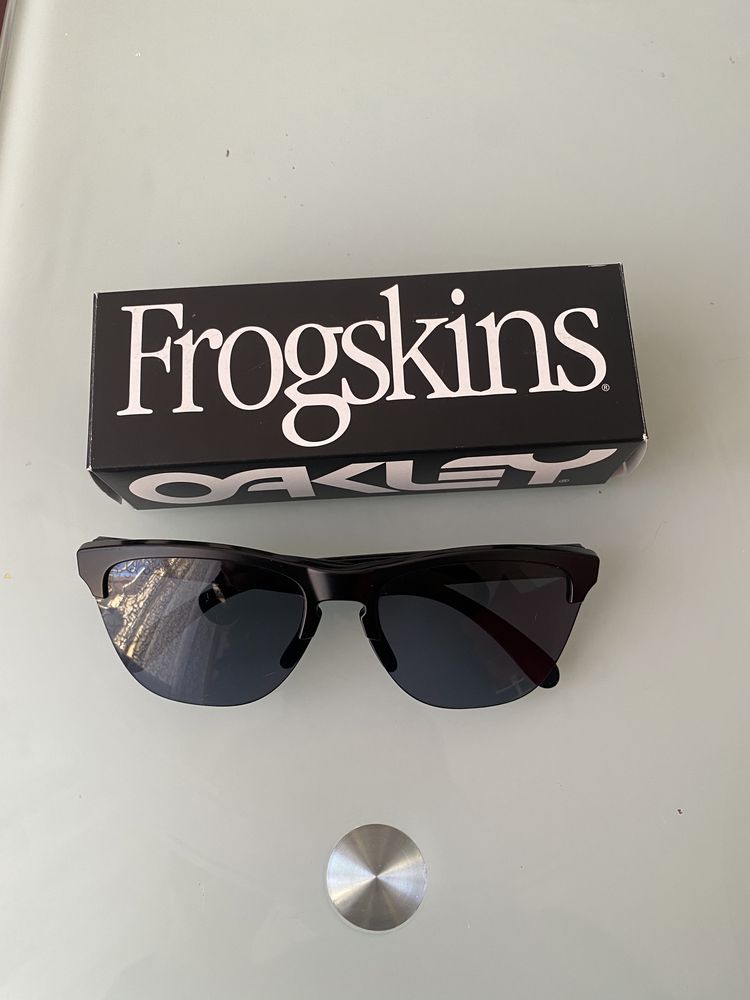 Сонцезахисні окуляри Oakley Frogskins