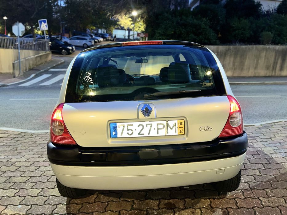 Renault Clio 1.2 16V 2000