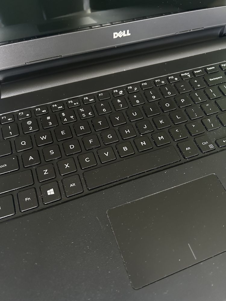 Laptop dell  jh1lnoi i5 4GB ram 500 GB okazja !