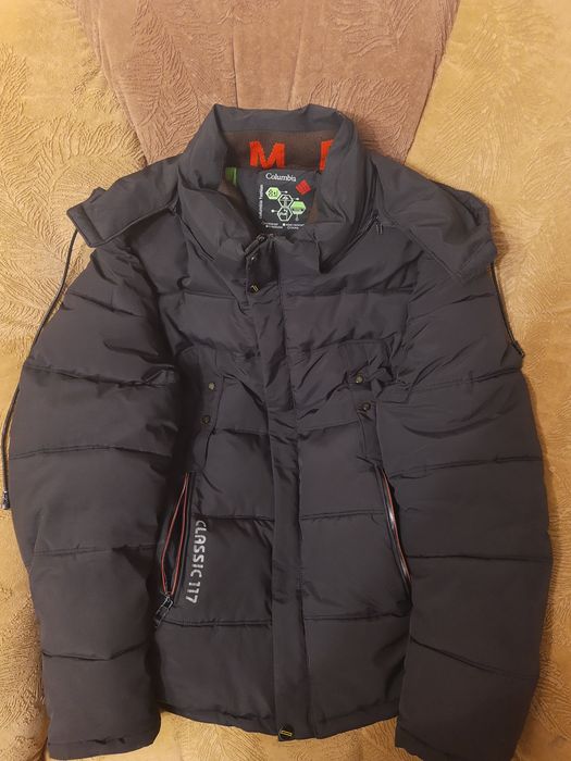 Зимова курточка чоловіча