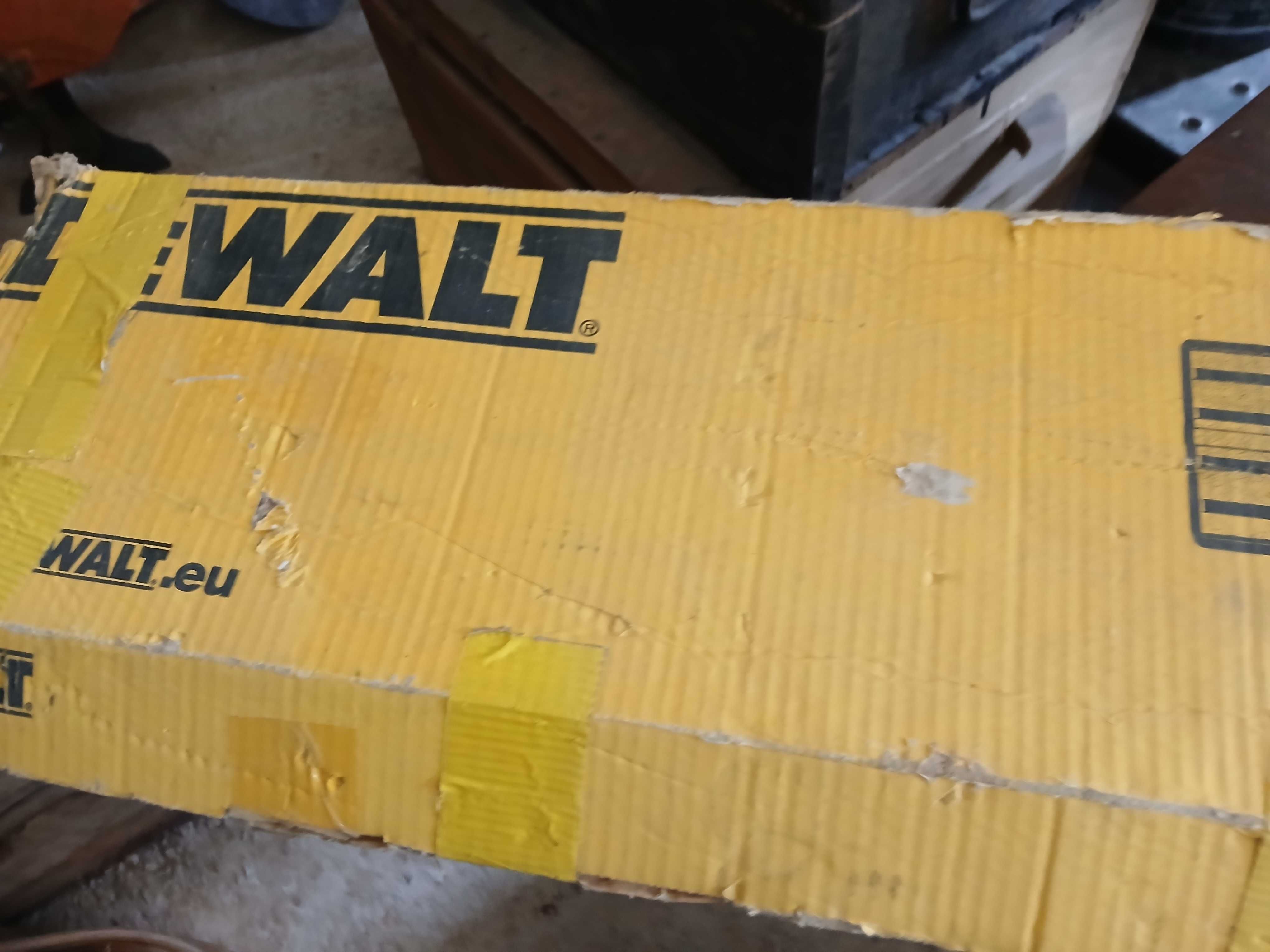 Serra Dewalt com 2 réguas
