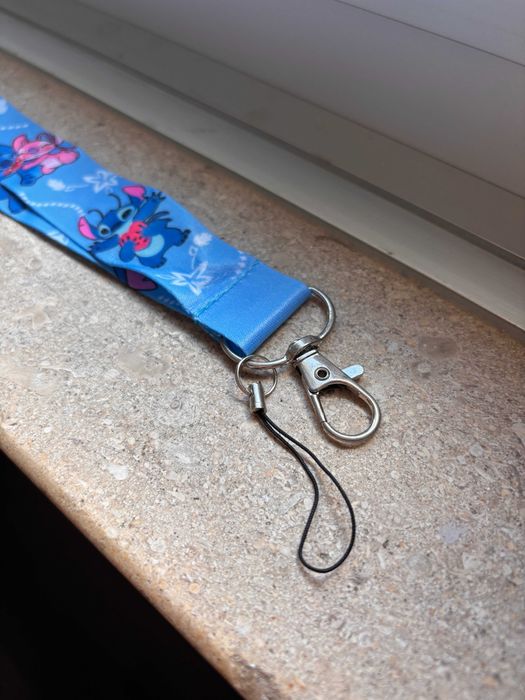 Fita Porta-Chaves / Porta-Cartões – Stitch Estrelado