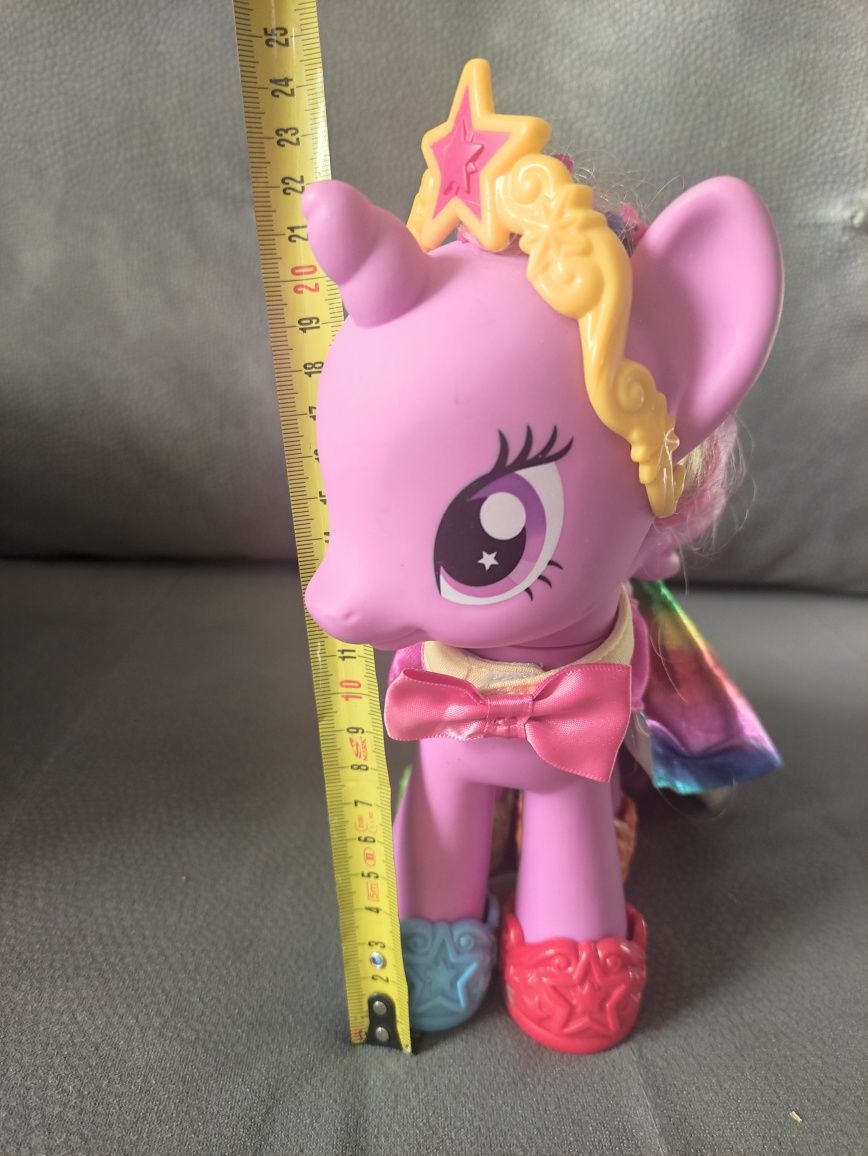 My little pony Tęczowa Księżniczka firmy Hasbro.