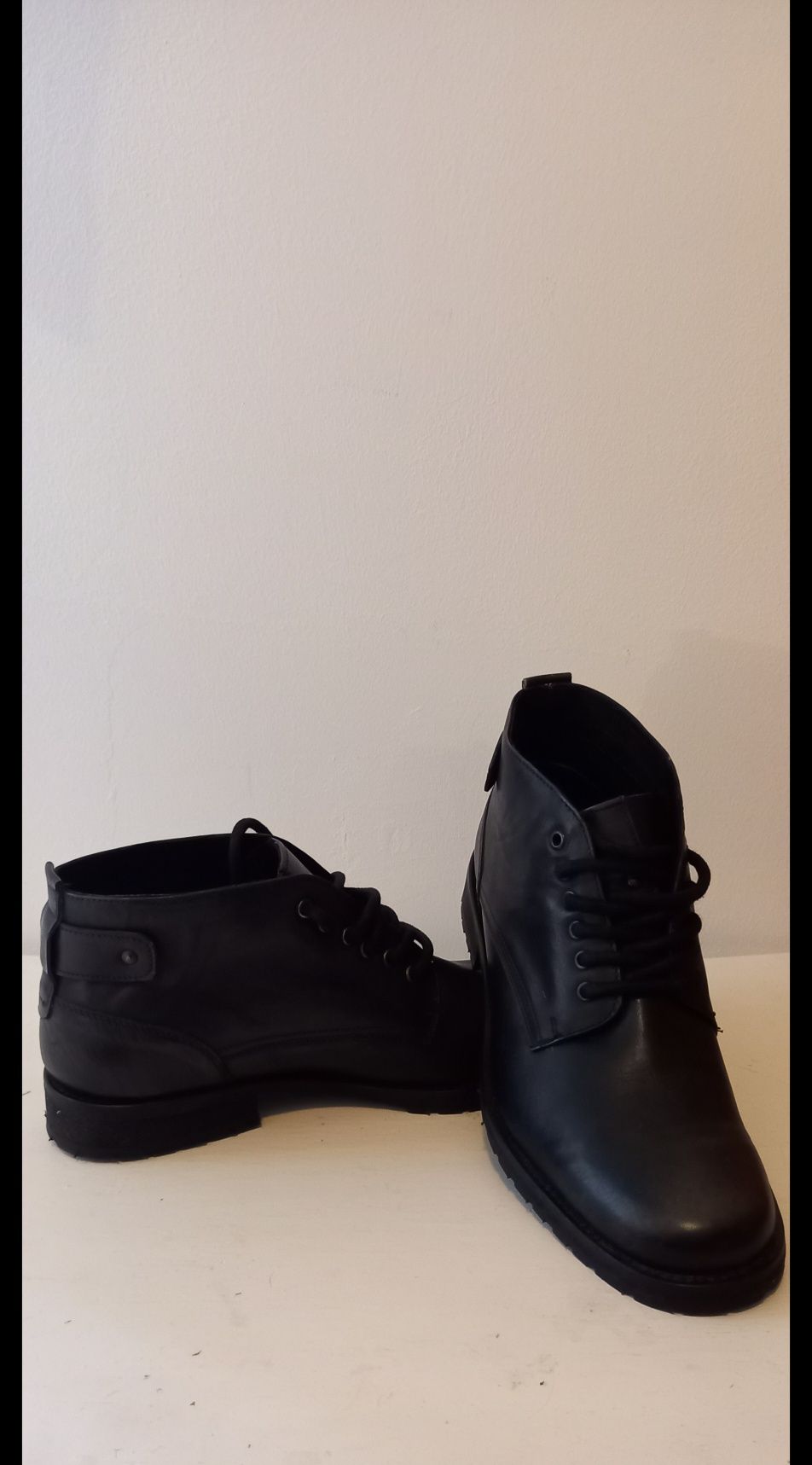 Novo Botas Pretas, de homem , marca aldo