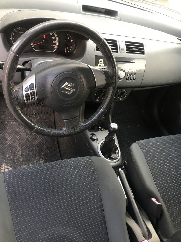 Suzuki Swift.1.3