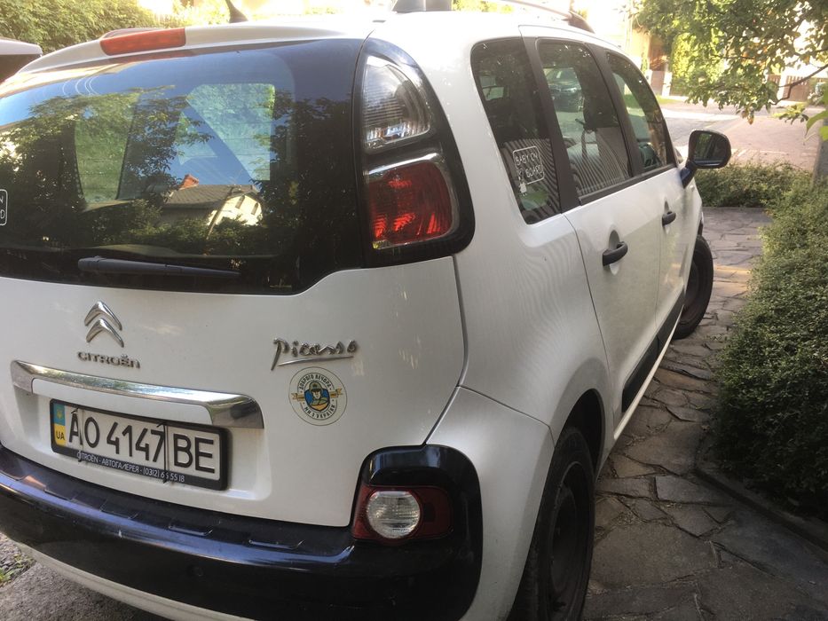 Citroen C3 Picasso 2013 1.4 газ/бензин економний