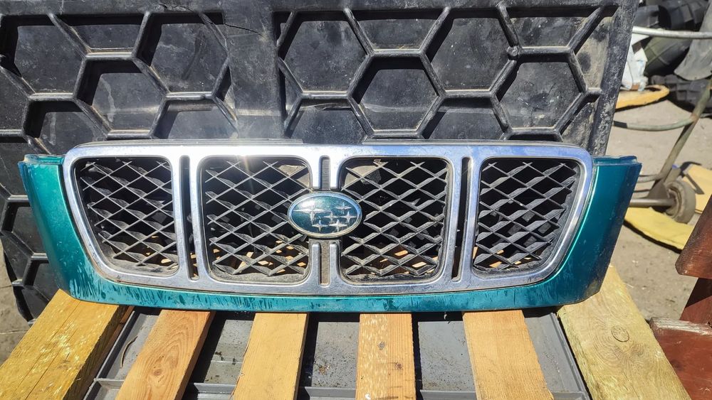 Subaru Forester I 1 Lift 00/02 grill atrapa chrom