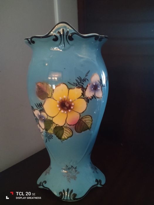 Jarra em louça portuguesa