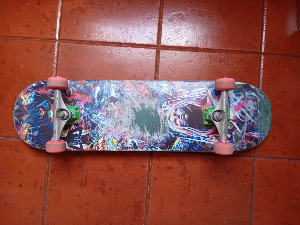 Skate.             .