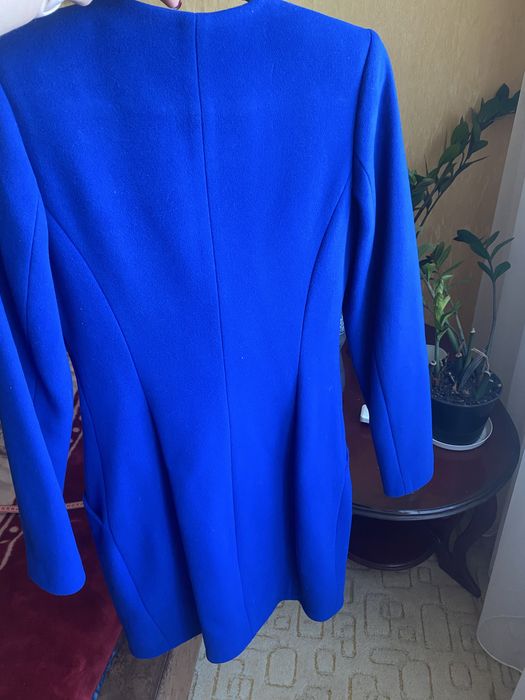 Одяг . Пальто жіноче