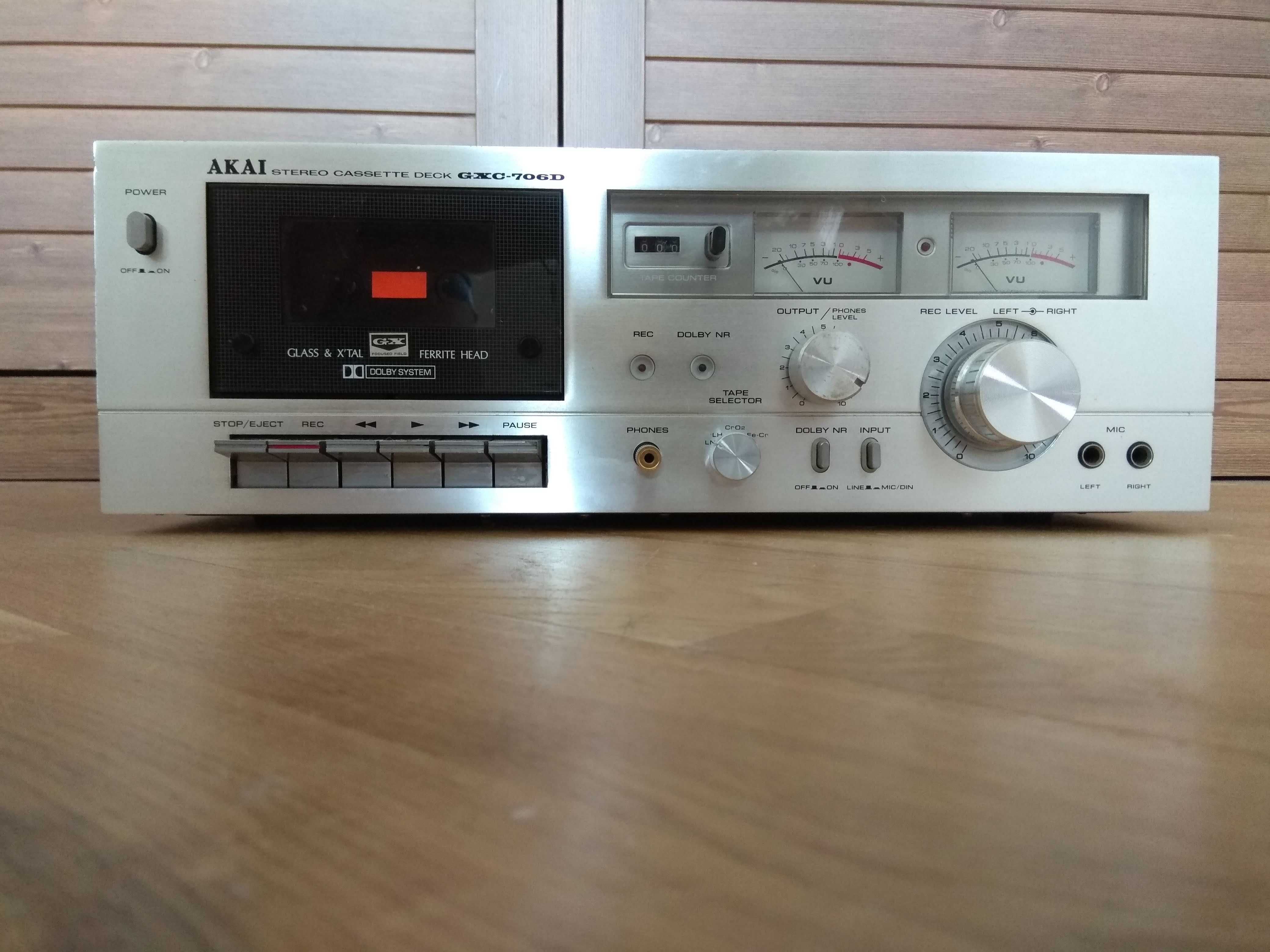 1978 г. Кассетная дека Akai GXC-706D Stereo Cassette Deck Silver