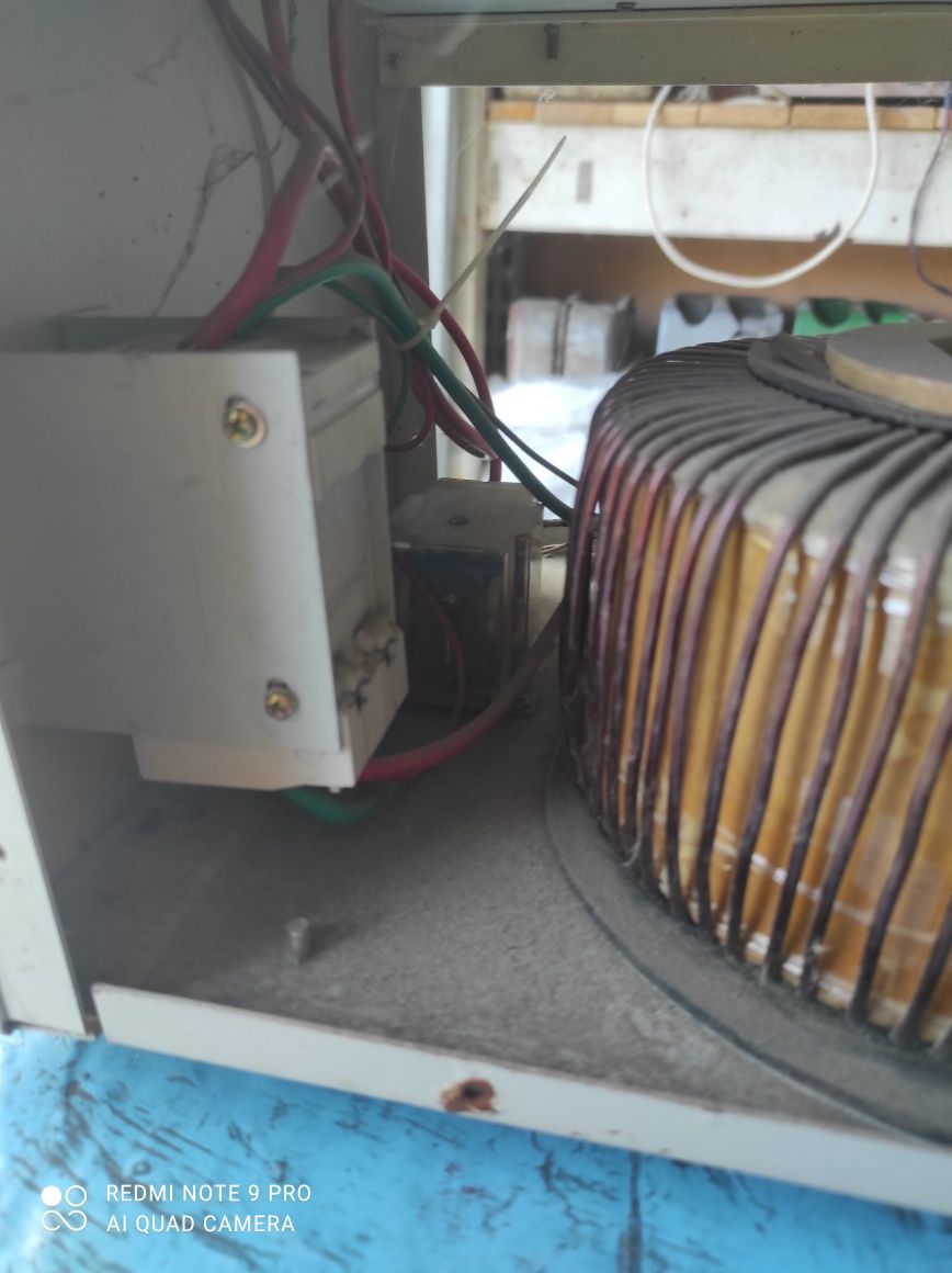 Стабилизатор напряжения SERVO 5 ВА