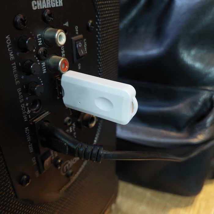 Bluetooth 5.0 USB UNI Автомобільний блютуз у роз'єм для флешки USB