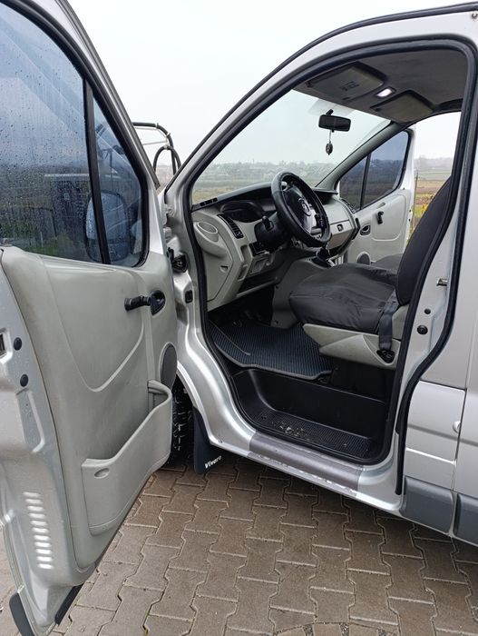 Опель віваро 1.9