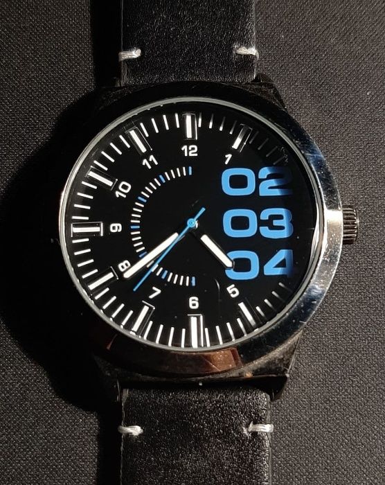 Часы мужские Кварцевые Часы