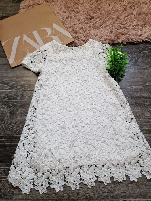 Zara koronkowa elegancka sukienka  haft święta