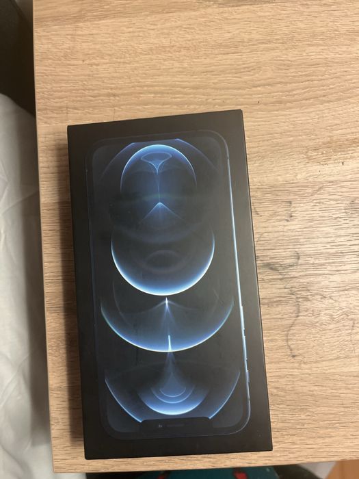 Vendo iphone 13 128gb  onze ma caixa com garantia de reparo ainda