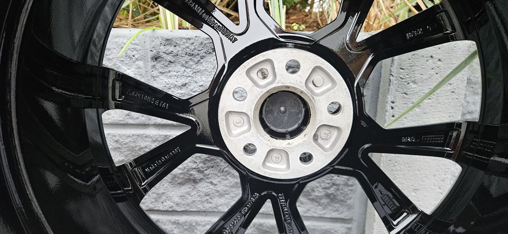 Skoda Octavia 3/4 - Xtreme - felgi 19"