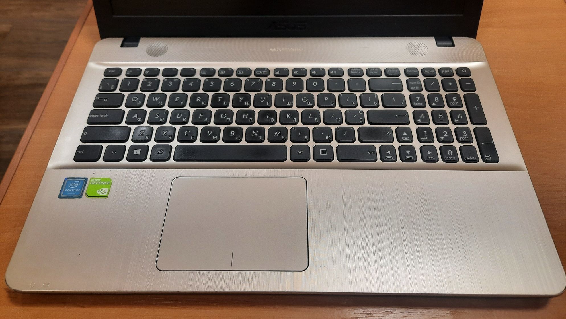 Продам ноутбук ASUS X541S